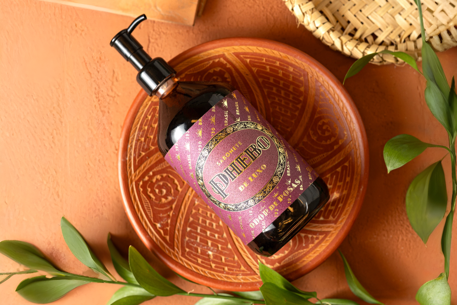 &Iacute;cones Phebo: fragr&acirc;ncias que atravessam o tempo e continuam atuais