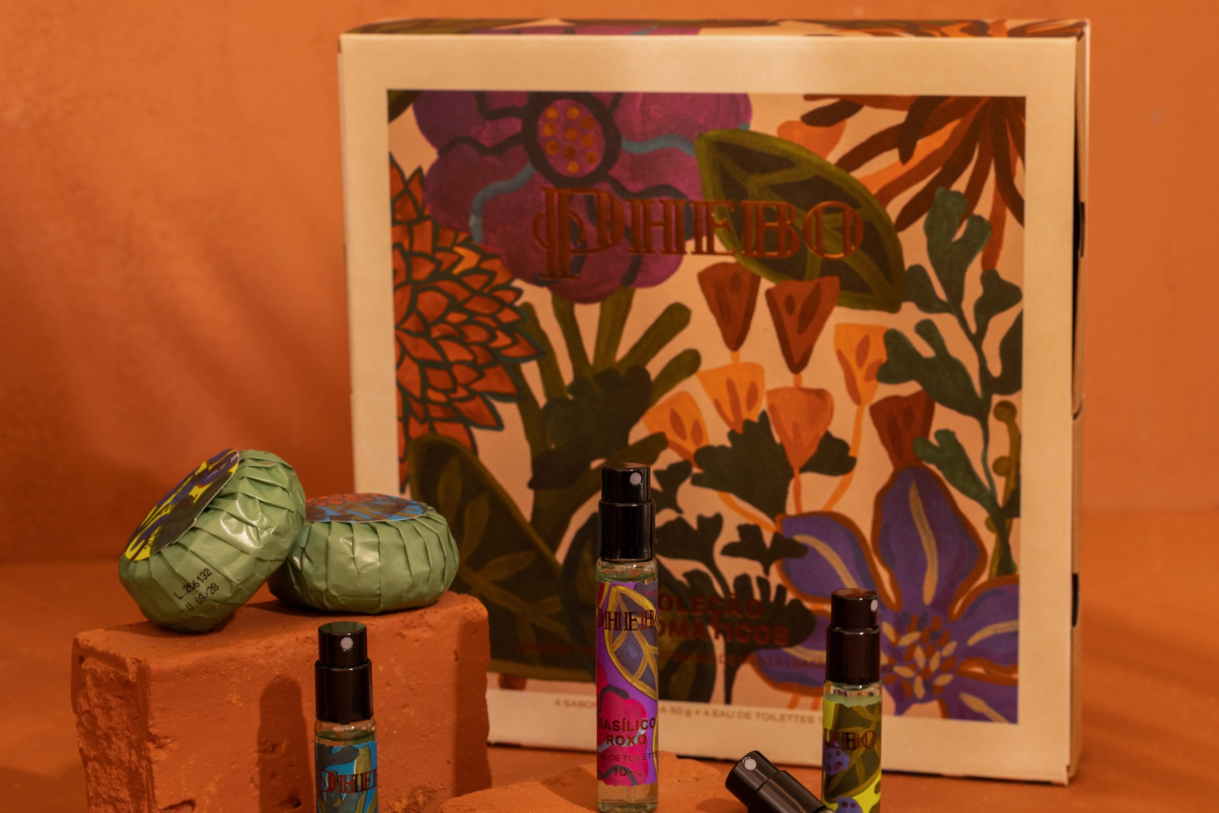 Descubra mais sobre as notas olfativas da Linha Arom&aacute;ticos da Phebo