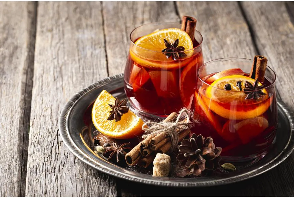 6 drinks com especiarias para fazer e surpreender